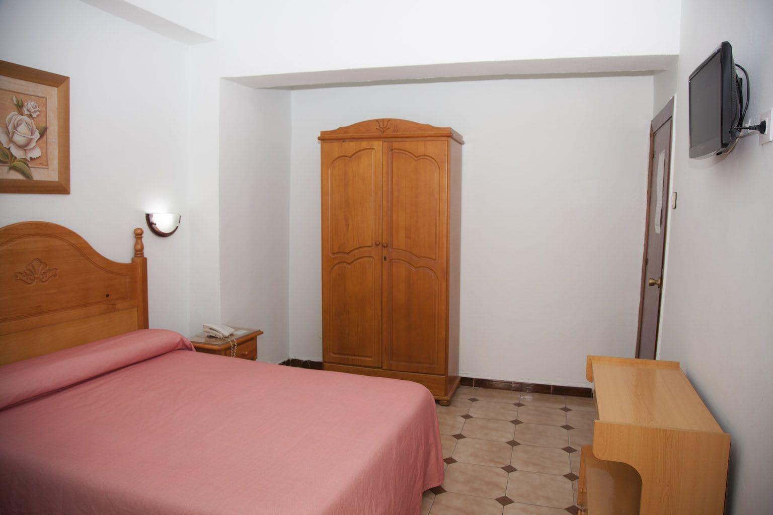 Hostal Paris La Línea de la Concepción Dış mekan fotoğraf