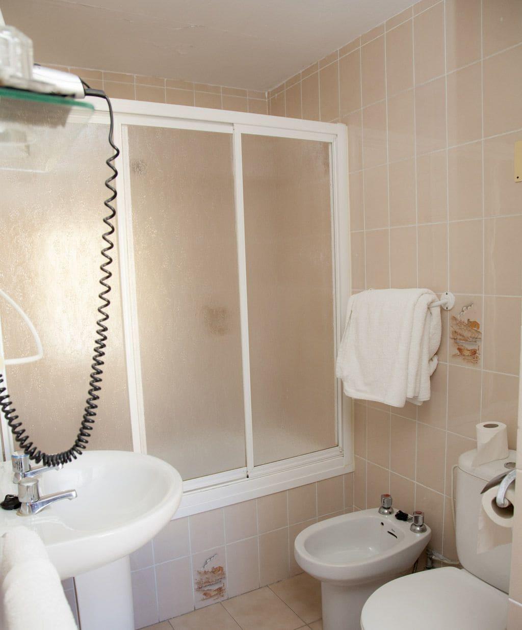 Hostal Paris La Línea de la Concepción Dış mekan fotoğraf