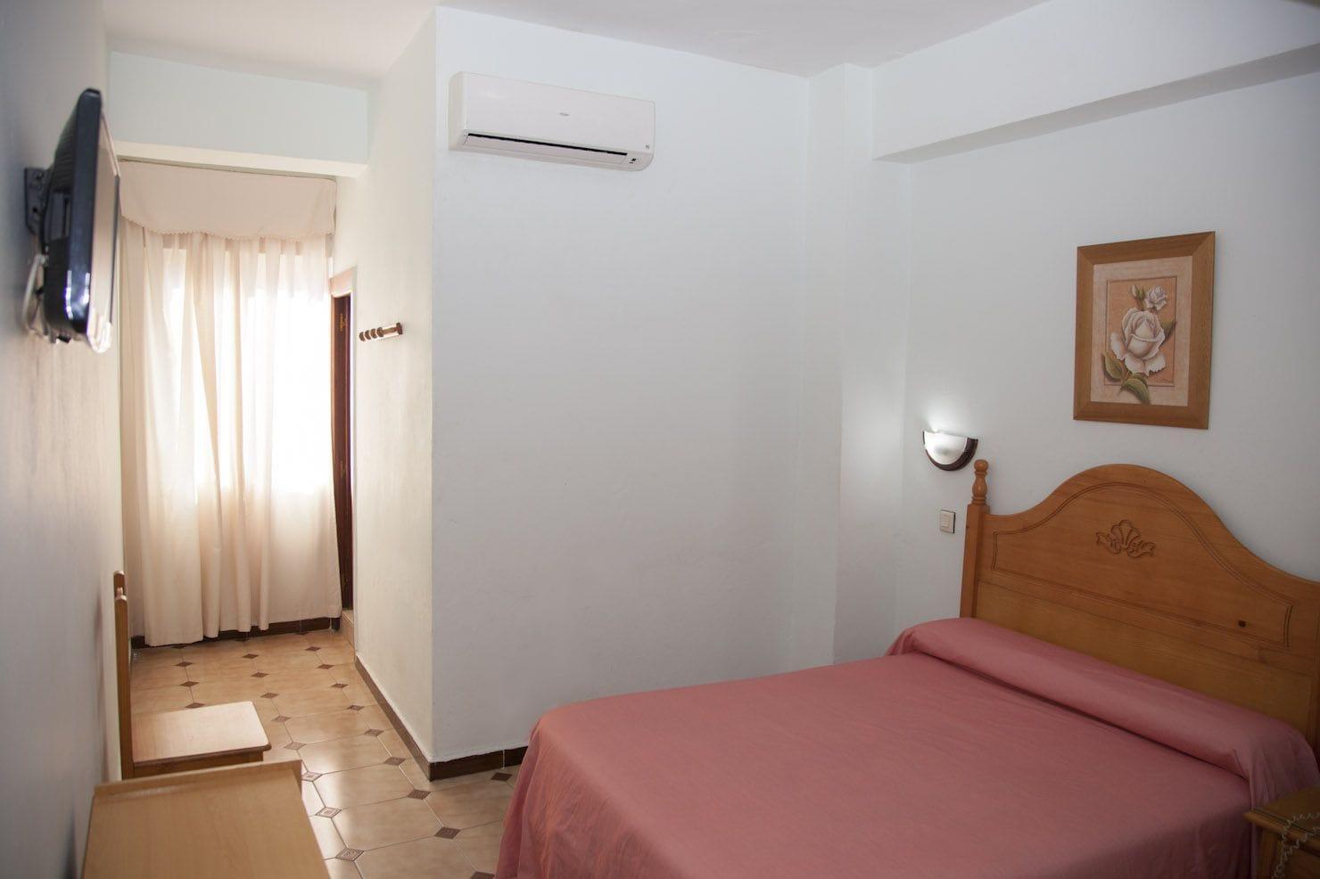 Hostal Paris La Línea de la Concepción Dış mekan fotoğraf