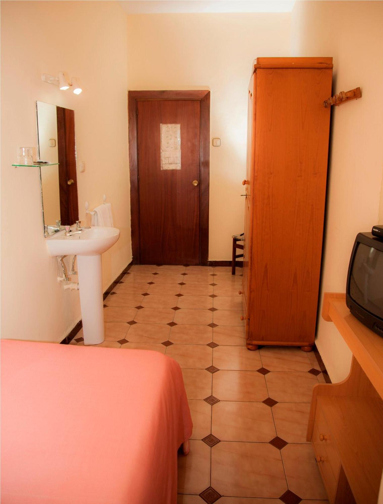 Hostal Paris La Línea de la Concepción Dış mekan fotoğraf